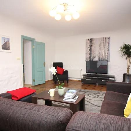 아파트 시티 아파트먼트 올드 타운 툼페아