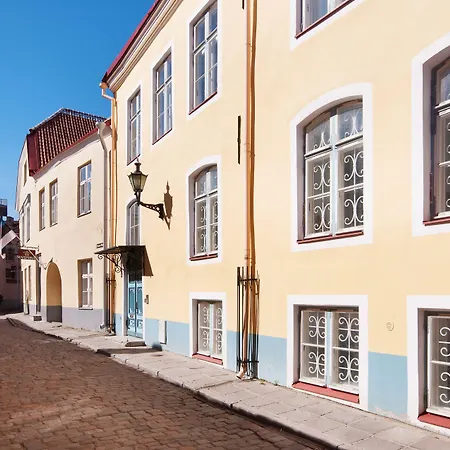 Old Town Toompea Apartman *