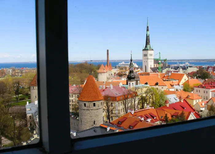 Old Town Toompea * Tallinn